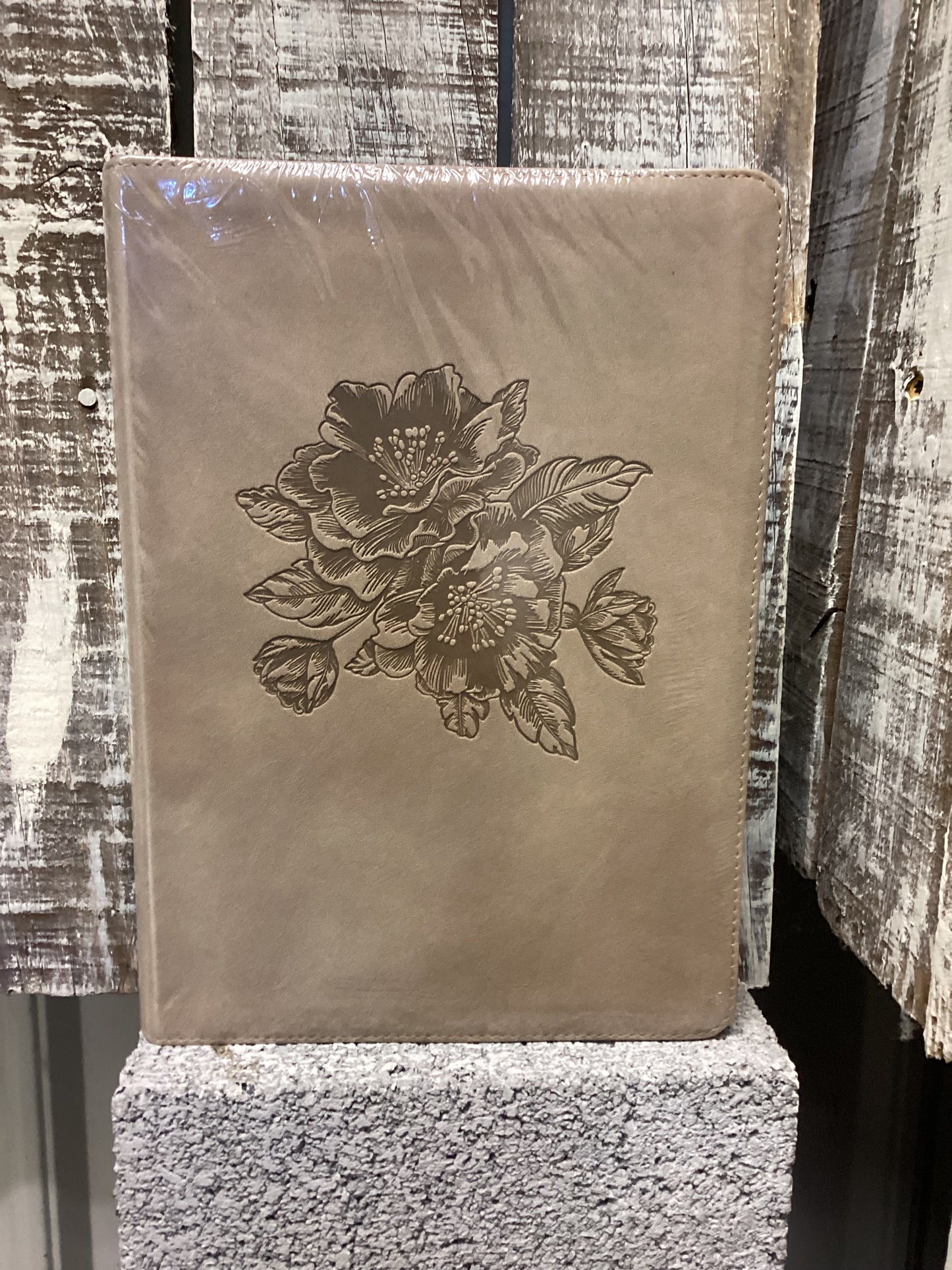 Hosana Revival: ESV Bible
